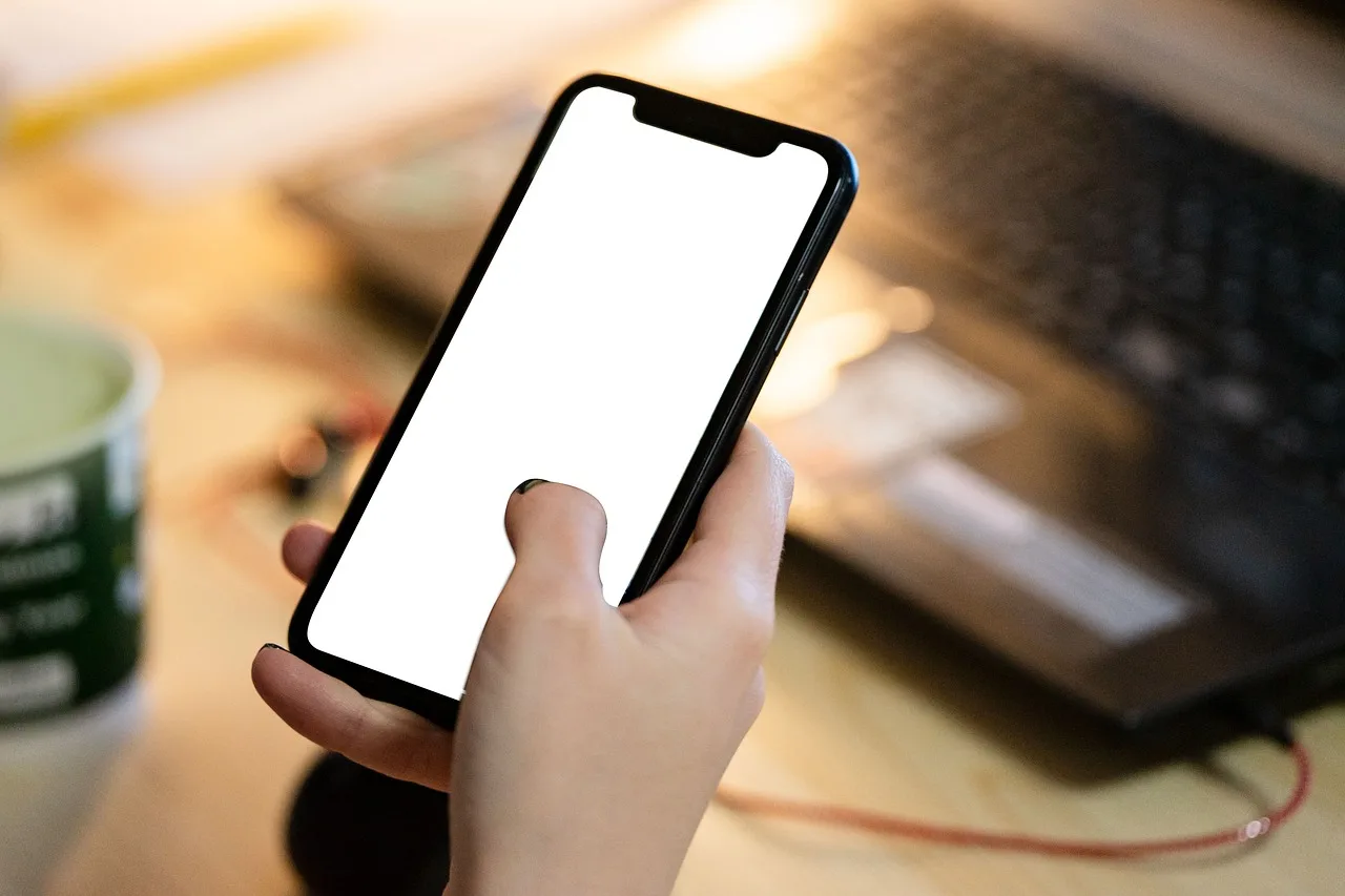 smartphone, mobile, screen, device, phone, display, iphone, mockup, cellphone, gadget, touchscreen